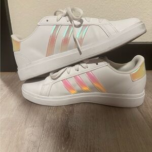 White Sneakers with Iridescent Stripes